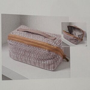 Thirty-One Expanding Travel Case